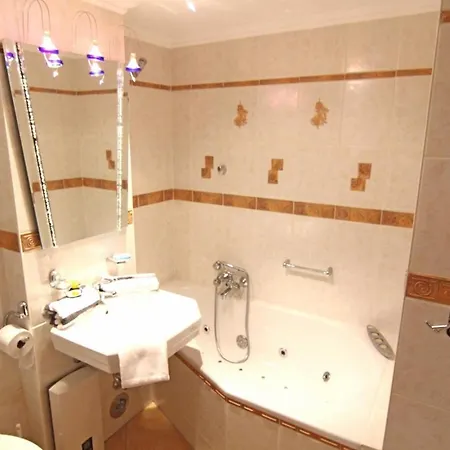 Penthouse-berta Apartment